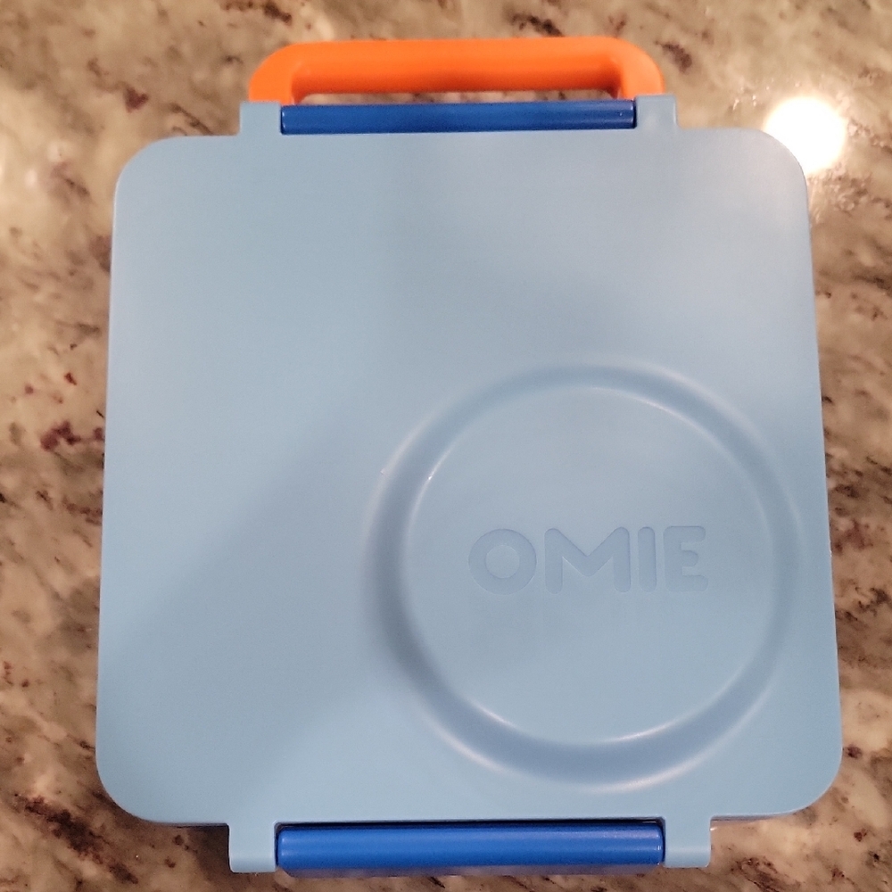 Omie Blue Lunchbox with Orange Handle